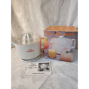 Vintage Dazey Brand Model FJ-28 Complete Fruit Juicer in Original Box * Tested
